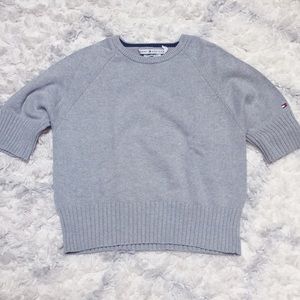 Classic Tommy Hilfiger sweater top
